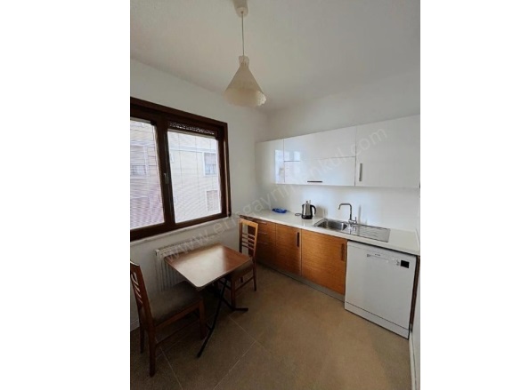 Kozyatağı Mah. Kadıköy Satılık Daire |  3+1 Oda | 130M2 18.700.000Tl  Krediye Uygun  | 2. Kat | Merkezi Isınma(Pay Ölçer) | 2 Banyo Resim-5