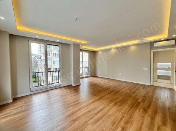 19 Mayıs Mah. Kadıköy Satılık Daire |  4+1 Oda | 150M2 29.500.000Tl  Krediye Uygun  | 2. Kat | Merkezi Isınma(Pay Ölçer) | 2 Banyo | 4 Yatak Odası Resim-3