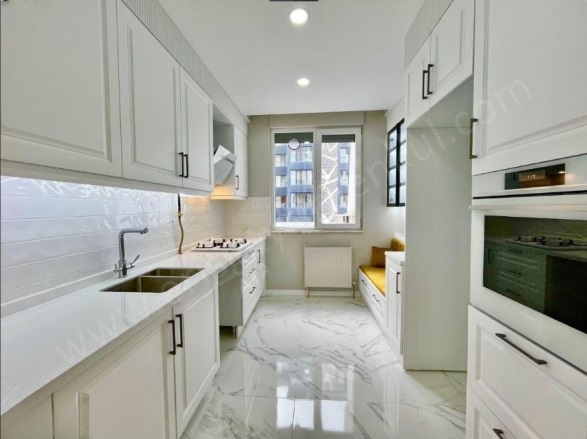 19 Mayıs Mah. Kadıköy Satılık Daire |  4+1 Oda | 150M2 29.500.000Tl  Krediye Uygun  | 2. Kat | Merkezi Isınma(Pay Ölçer) | 2 Banyo | 4 Yatak Odası Resim-4