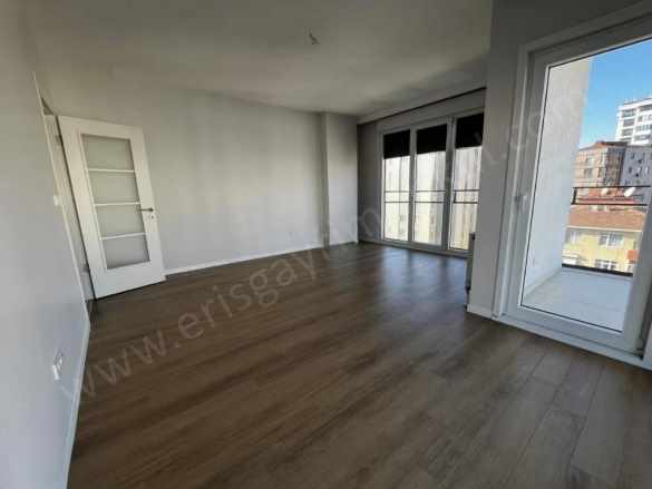 istanbul Kadıköy Şenesenevler De Geniş Kullanımlı Metro Ya Yakın 3+1 Satılık Daire Bostancı Mah