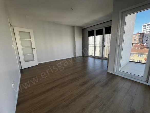 Bostancı Mah. Kadıköy Satılık Daire |  3+1 Oda | 100M2 16.000.000Tl  Krediye Uygun  | 9. Kat | Merkezi Isınma(Pay Ölçer) | 1 Banyo Resim-3