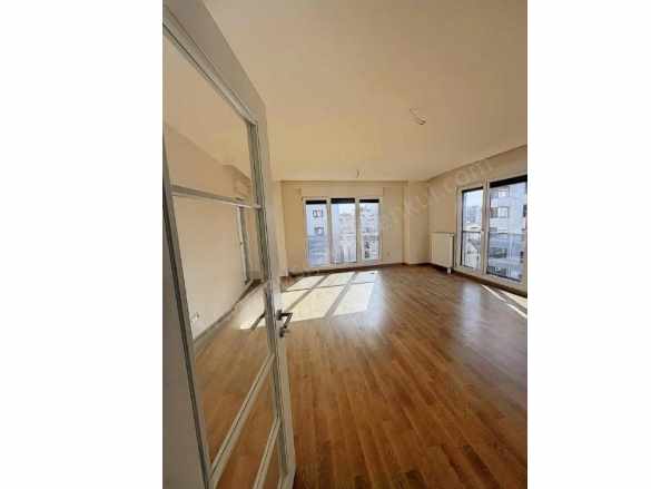 istanbul Kadıköy Bağdat Caddesi Divanın Sokağında Satılık Daire 3+1 Sıfır Fırsatı Erenköy Mah