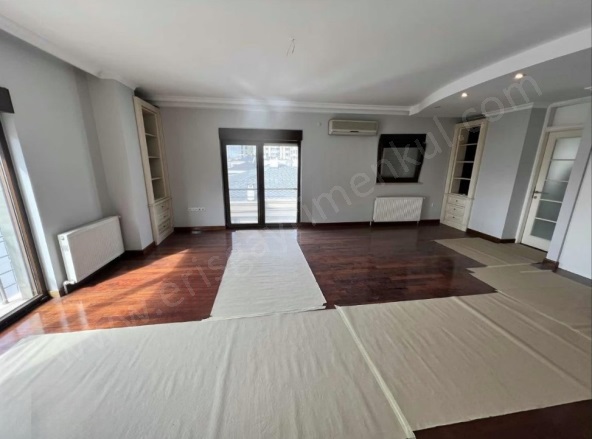 Suadiye Mah. Kadıköy Satılık Daire |  5+1 Oda | 220M2 30.000.000Tl  Krediye Uygun  | 8. Kat | Doğalgaz(Kombi) | 4 Banyo Resim-4