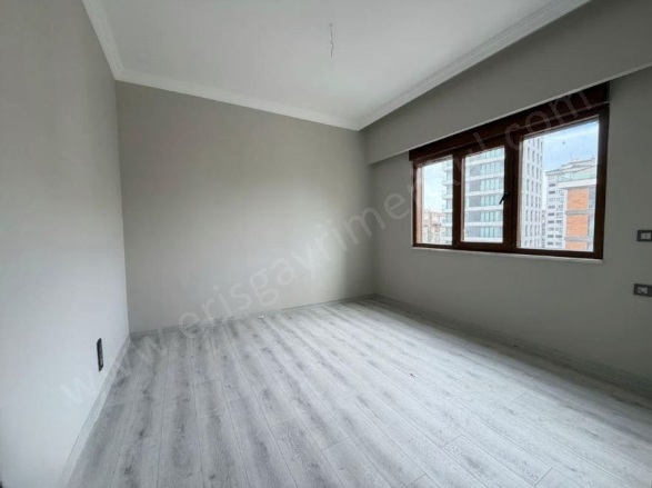 19 Mayıs Mah. Kadıköy Satılık Daire |  3+1 Oda | 110M2 19.250.000Tl  Krediye Uygun  | 8. Kat | Yerden Isıtma | 1 Banyo | 3 Yatak Odası Resim-5