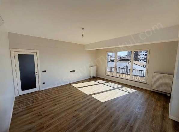 19 Mayıs Mah. Kadıköy Satılık Daire |  3+1 Oda | 145M2 22.500.000Tl  Krediye Uygun  | 12. Kat | Merkezi Isınma(Pay Ölçer) | 2 Banyo Resim-5