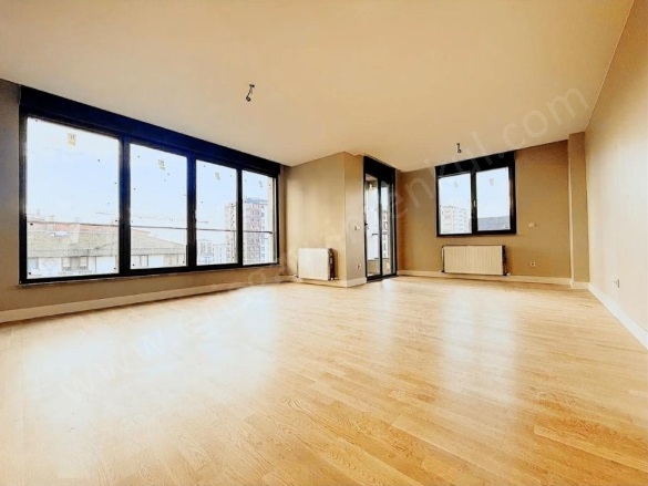 Kozyatağı Mah. Kadıköy Satılık Daire |  3+1 Oda | 135M2 28.000.000Tl  Krediye Uygun  | 8. Kat | Merkezi Isınma(Pay Ölçer) | 2 Banyo Resim-2