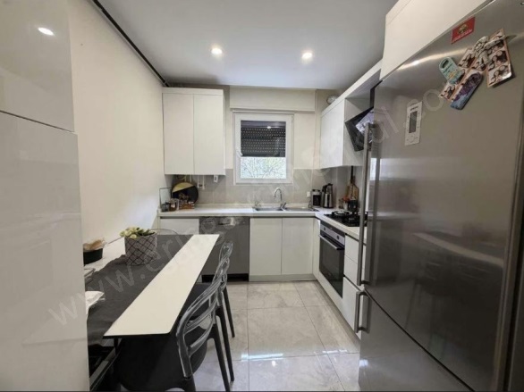 Kozyatağı Mah. Kadıköy Satılık Daire |  3+1 Oda | 110M2 17.500.000Tl  Krediye Uygun  | 1. Kat | Doğalgaz(Kombi) | 2 Banyo | 3 Yatak Odası Resim-5