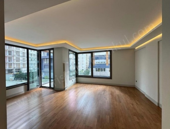 Fenerbahçe Mah. Kadıköy Satılık Daire |  3+1 Oda | 135M2 29.950.000Tl  Krediye Uygun  | 2. Kat | Merkezi Isınma(Pay Ölçer) | 2 Banyo Resim-2