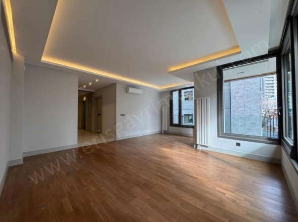 Fenerbahçe Mah. Kadıköy Satılık Daire |  3+1 Oda | 135M2 29.950.000Tl  Krediye Uygun  | 2. Kat | Merkezi Isınma(Pay Ölçer) | 2 Banyo Resim-3