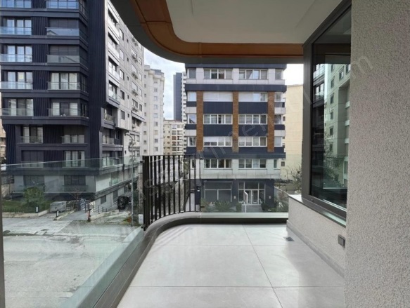 Fenerbahçe Mah. Kadıköy Satılık Daire |  3+1 Oda | 135M2 29.950.000Tl  Krediye Uygun  | 2. Kat | Merkezi Isınma(Pay Ölçer) | 2 Banyo Resim-5