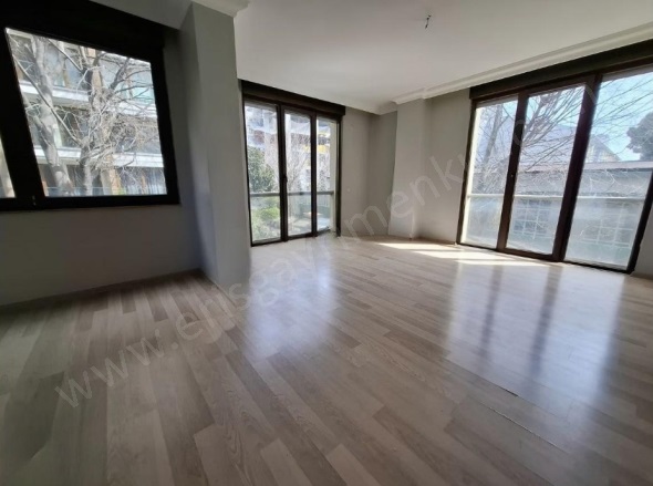 Göztepe Mah. Kadıköy Satılık Daire |  3+1 Oda | 100M2 22.500.000Tl  Krediye Uygun  | 1. Kat | Doğalgaz(Kombi) | 1 Banyo Resim-2