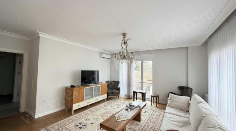 Göztepe Mah. Kadıköy Satılık Daire |  4+1 Oda | 175M2 24.950.000Tl  Krediye Uygun  | 4. Kat | Doğalgaz(Kombi) | 1 Banyo Resim-3