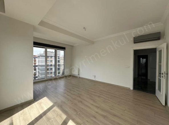Erenköy Mah. Kadıköy Satılık Daire |  3+1 Oda | 95M2 26.500.000Tl  Krediye Uygun  | 9. Kat | Merkezi Isınma(Pay Ölçer) | 1 Banyo Resim-3