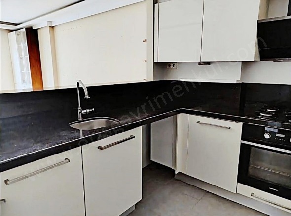 Suadiye Mah. Kadıköy Kiralık Daire |  2+1 Oda | 80M2 Aylık 70.000Tl | 2. Kat | Doğalgaz(Kombi) | 1 Banyo | 2 Yatak Odası Resim-5