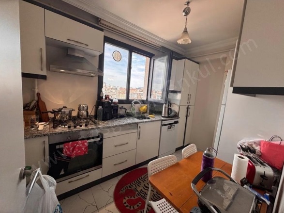 Kozyatağı Mah. Kadıköy Satılık Daire |  2+1 Oda | 95M2 13.500.000Tl  Krediye Uygun  | 14. Kat | Doğalgaz(Kombi) | 1 Banyo Resim-4