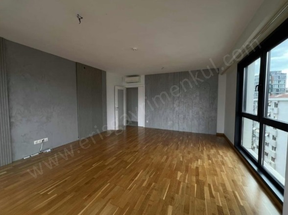 Suadiye Mah. Kadıköy Satılık Daire |  3+1 Oda | 137M2 23.900.000Tl  Krediye Uygun  | 8. Kat | Yerden Isıtma | 2 Banyo Resim-3