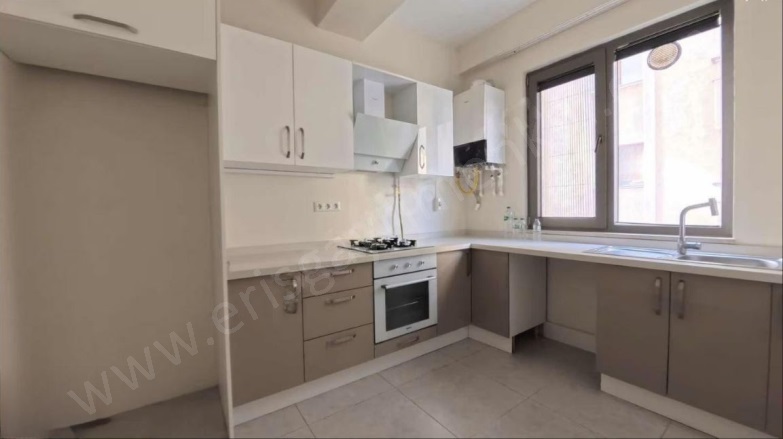 Bostancı Mah. Kadıköy Satılık Daire |  3+1 Oda | 110M2 20.750.000Tl  Krediye Uygun  | 2. Kat | Doğalgaz(Kombi) | 2 Banyo | 3 Yatak Odası Resim-5