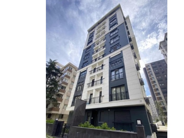 Kozyatağı Mah. Kadıköy Satılık Daire |  2+1 Oda | 80M2 11.000.000Tl  Krediye Uygun  | Giriş Katı | Doğalgaz(Kombi) | 1 Banyo Resim-1