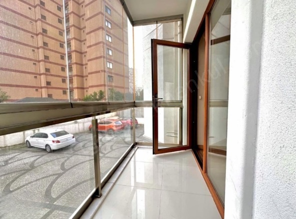 Kozyatağı Mah. Kadıköy Satılık Daire |  3+1 Oda | 120M2 16.650.000Tl  Krediye Uygun  | 1. Kat | Doğalgaz(Kombi) | 2 Banyo Resim-1