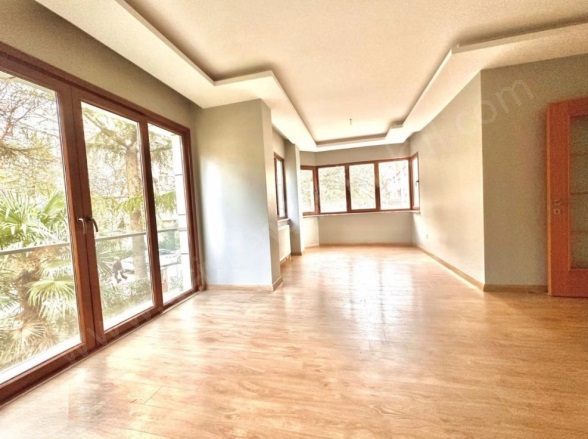 Kozyatağı Mah. Kadıköy Satılık Daire |  3+1 Oda | 120M2 16.650.000Tl  Krediye Uygun  | 1. Kat | Doğalgaz(Kombi) | 2 Banyo Resim-4