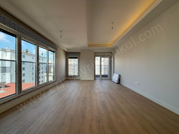 Feneryolu Mah. Kadıköy Satılık Daire |  3+1 Oda | 135M2 21.750.000Tl  Krediye Uygun  Eşyalı  | 11. Kat | Merkezi Isınma(Pay Ölçer) | 2 Banyo | 3 Yatak Odası Resim-3