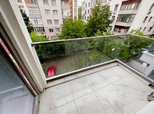 Kozyatağı Mah. Kadıköy Satılık Daire |  3+1 Oda | 125M2 18.950.000Tl  Krediye Uygun  | 2. Kat | Doğalgaz(Kombi) | 1 Banyo Resim-3