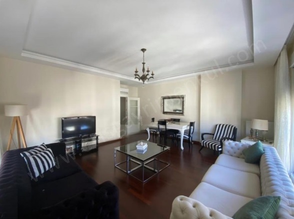 Erenköy Mah. Kadıköy Satılık Daire |  3+1 Oda | 135M2 23.500.000Tl  Krediye Uygun  | 8. Kat | Doğalgaz(Kombi) | 2 Banyo Resim-3