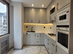 GÖSTEPE MAHALLESİNDE İÇİ TAMAMEN YENİLENMİŞ 4+1 NET 150M2