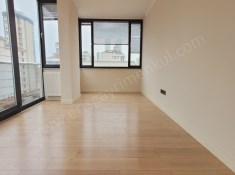 BAĞDAT CADDESİNE ÇOK YAKIN DENİZ MANZARALI NET 80M2 2+1