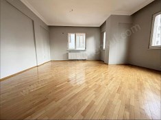 KOZYATAĞI METRO İSTASYONUNA YAKIN KOMBİLİ 120 M2 NET 3+1 DAİRE KADIKÖY İSTANBUL