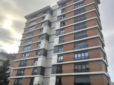 KADİKÖY ŞENESENEVLERDE CENTRAL HASTANESİ YAKINI 3+1 İSKANLI MÜKEMMEL DAİRE