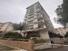 İSTANBUL KADIKÖY KOZYATAĞINDA 2 BALKONLU ÖNÜ TAMAMİYLE AÇIK ULTRA LÜX DAİRE