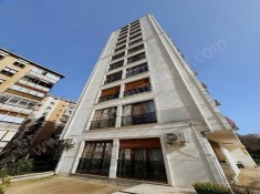 İSTANBUL KADIKÖY GENÇ BİNADA ATATÜRK CADDESİNE YÜRÜME MESAFESİNDE 2+1 SATILIK