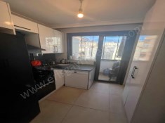 İSTANBUL KADIKÖY DE 5 YILLIK 2+1 70m2 KOMBİLİ BALKONLU ARAKATTA TEMİZ DAİR