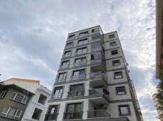 İSTANBUL KADIKÖY SUADİYE DE BALKONLU EBEVEYN BANYOLU FERAH 3+1