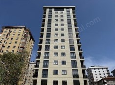 İSTANBUL KADIKÖY KOZYATAĞINDA PRESTİJLİ BİNADA KOZZY AVM YE YAKIN BALKONLU 2+1...