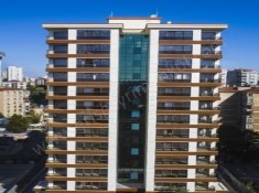 BOSTANCI MARMARAYA YAKIN MERKEZİ KONUMDA GENİŞ BALKON EBEVEYN BANYOLU 3+1 SATILIK DAİRE