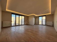 AYŞEKADIN METROSUNA YAKIN 3 YILLIK 135 M2 NET 4+1 DAİRE KADIKÖY İSTANBUL
