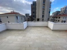 KADIKÖY BOSTANCIDA UYGUN FİYATA TERASLI BOŞ SATILIK DUBLEKS 4+2 DAİRE
