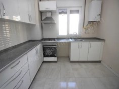 ERENKÖYDE TREN MİNİBÜS ARASINDA 120 M2 3+1 İŞKANLI