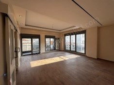 ERENKÖY DİVAN VE BAĞDAT CD YAKIN SIFIR E.BANYO BALKON 100 M2 NET 3+1