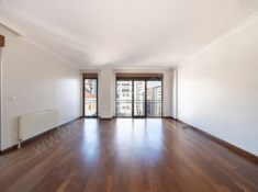 ERENKÖY BAĞDATA 500 M. YENİ BİNA 130 M2 NET EBV. BANYOLU 3+1