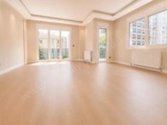 Göztepe Caddeye Yakın Balkon Ebeveyn Banyo Geniş 2+1 Fırsat Daire