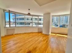 KADIKÖY FİKİRTEPE DE MERKEZİ KONUMDAKİ REZİDANSDA 1+0 DAİRE