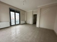 AYŞEKADIN METRO YA ÇOK YAKIN YENİ BİNADA ARA KAT FERAH 2+1 DAİRE