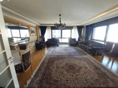 Erenköyde Genç Binada 135 m² Net Geniş Kombili 2 banyolu 4+1 Daire