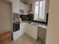 Kadıköy Kozyatağı Mah. Satılık Daire 2+1 85 M2 | 1. Kat | Doğalgaz(Kombi) | 1 Banyo