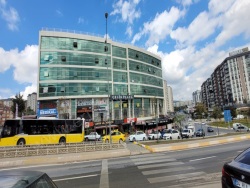 Pendik Fevzi Çakmak Mah. Satılık Dükkan 1 80 M2 | 2. Kat | Merkezi Isınma | 1 Banyo