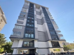 Kadıköy Göztepe Mah. Satılık Daire 3+1 135 M2 | 11. Kat | Doğalgaz(Kombi) | 2 Banyo