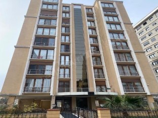 İSTANBUK KADIKÖY SAHRAYICEDİT MERKEZİ KONUMDA BOŞ SATILIK 3+1 DAİRE